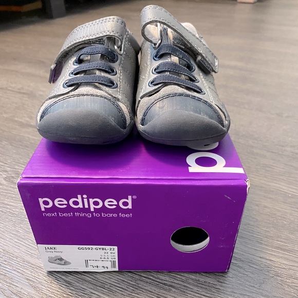 Pediped Sneakers Size 6-6.5 NWT - Picture 2 of 3